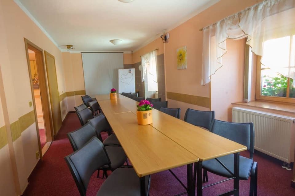 Konferenční salonky